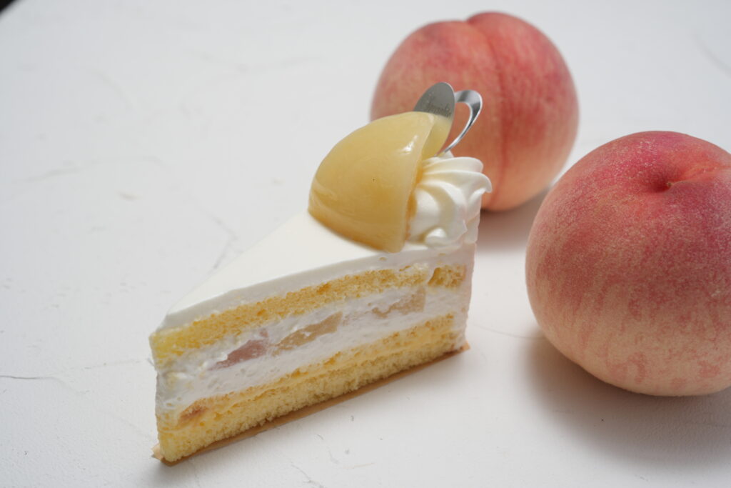 桃のショートケーキ