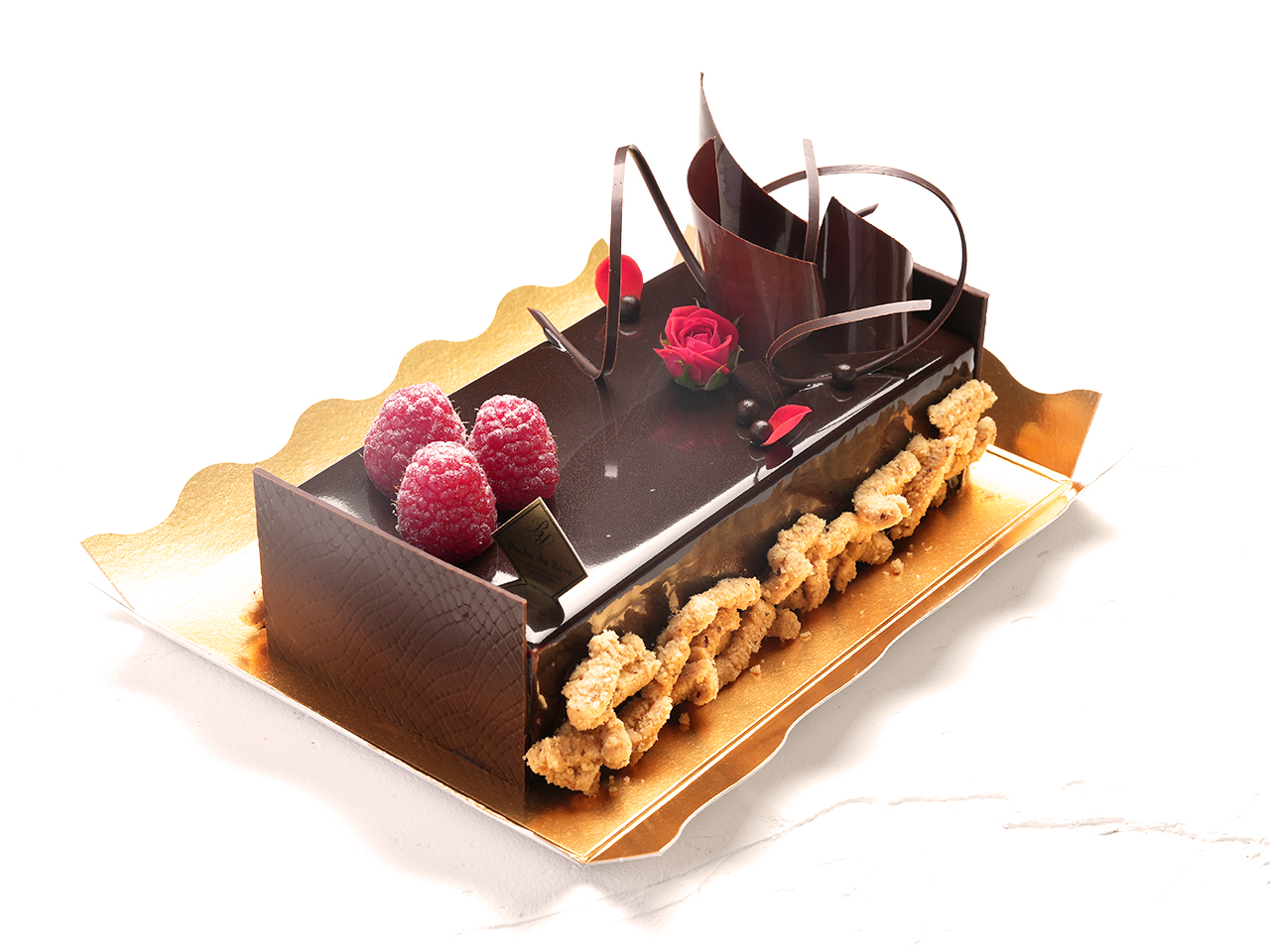 ヴァローナ社マンジャリを使ったムースホールケーキ